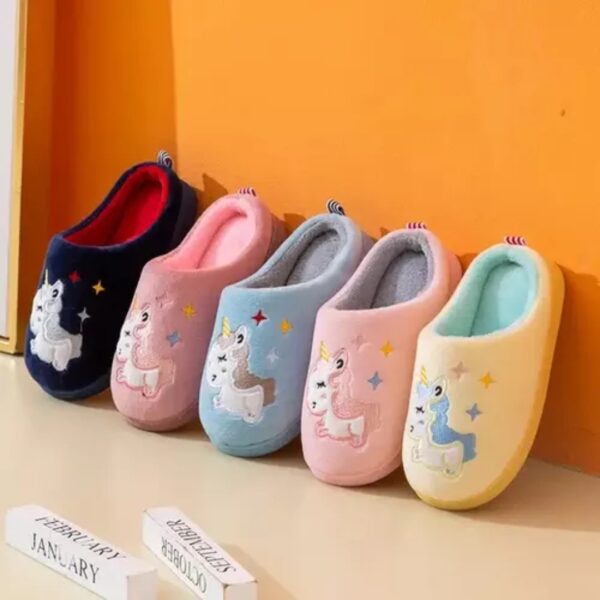 PANTUFLA NIÑA UNICORNIO