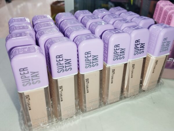 BASE DE MAQUILLAJE LÍQUIDA MAYBELLINE