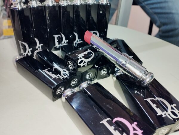 LABIAL DIOR