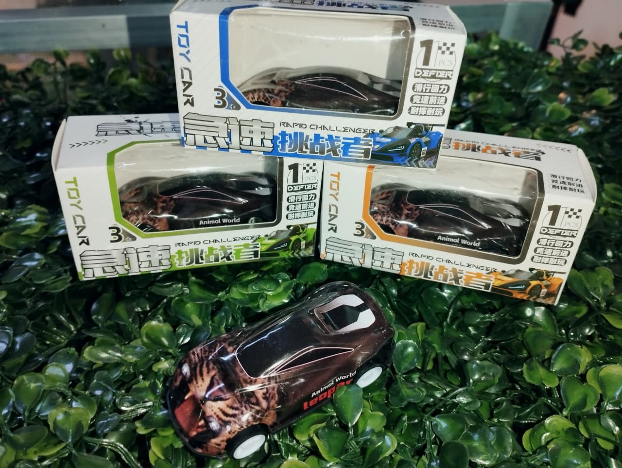 CARROS METÁLICOS DE JUGUETE TIPO COLECCIONABLE